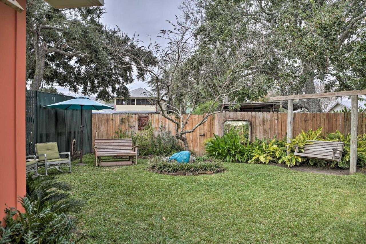 Ferienwohnung Old Town Getaway, Walk To Shopping, Dining, And Bay! Bay St. Louis Exterior foto