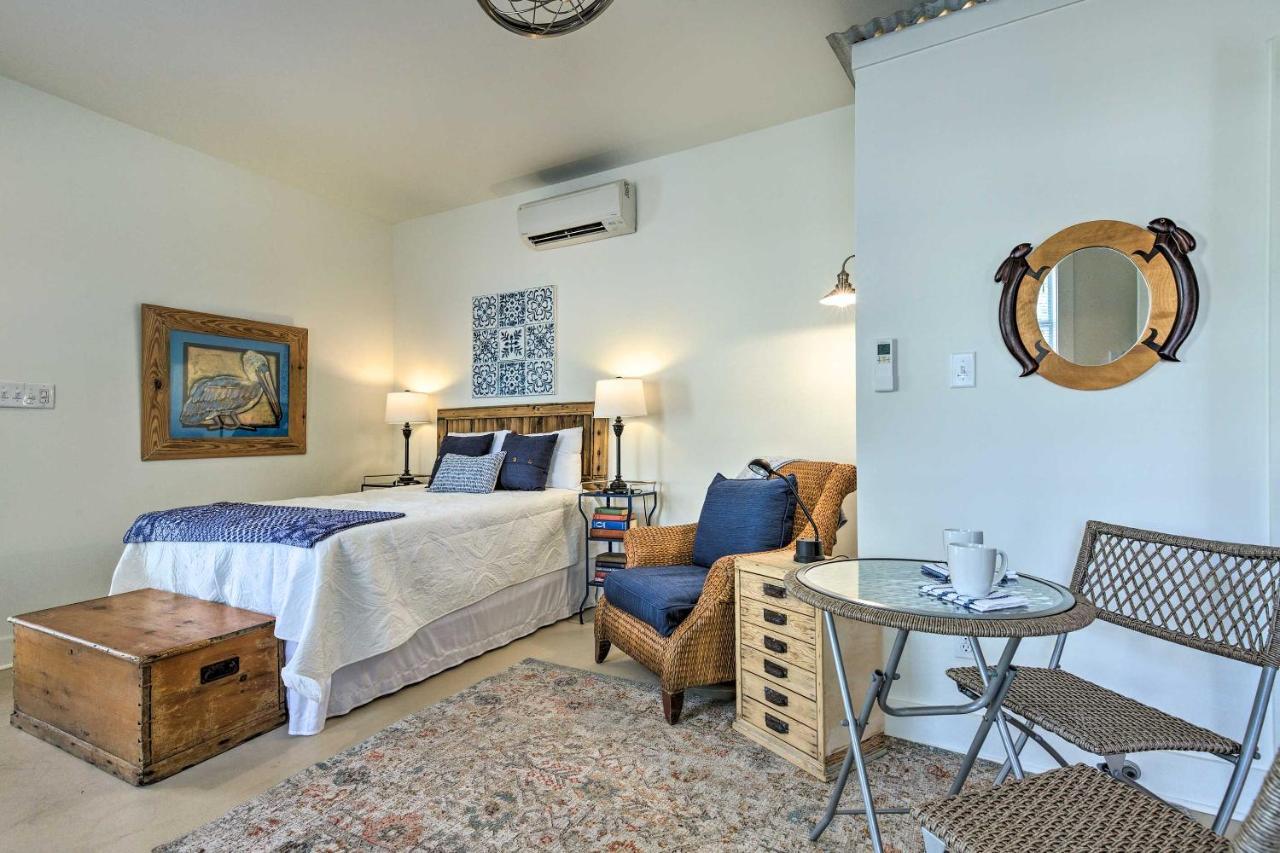 Ferienwohnung Old Town Getaway, Walk To Shopping, Dining, And Bay! Bay St. Louis Exterior foto
